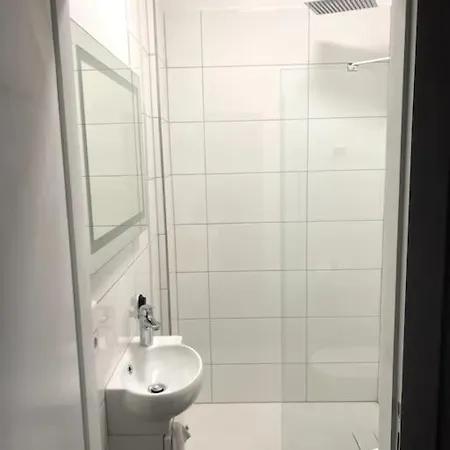 Jaybnb - Geraeumiges Apartment Am Hafen Von Dortmund Exterior photo